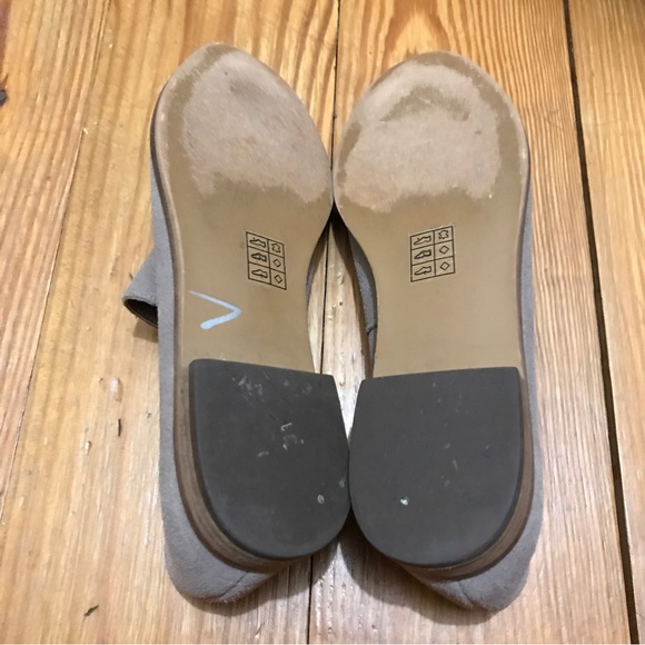 Levity Tan Suede Loafer Flats Slip-Ons, EUC, 6.5 - Picture 7 of 10